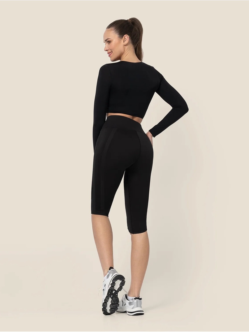 SKINNIFY CAPRI CROP RESISTANCE BAND LEGGINGS LARGE - Picture 2 of 6